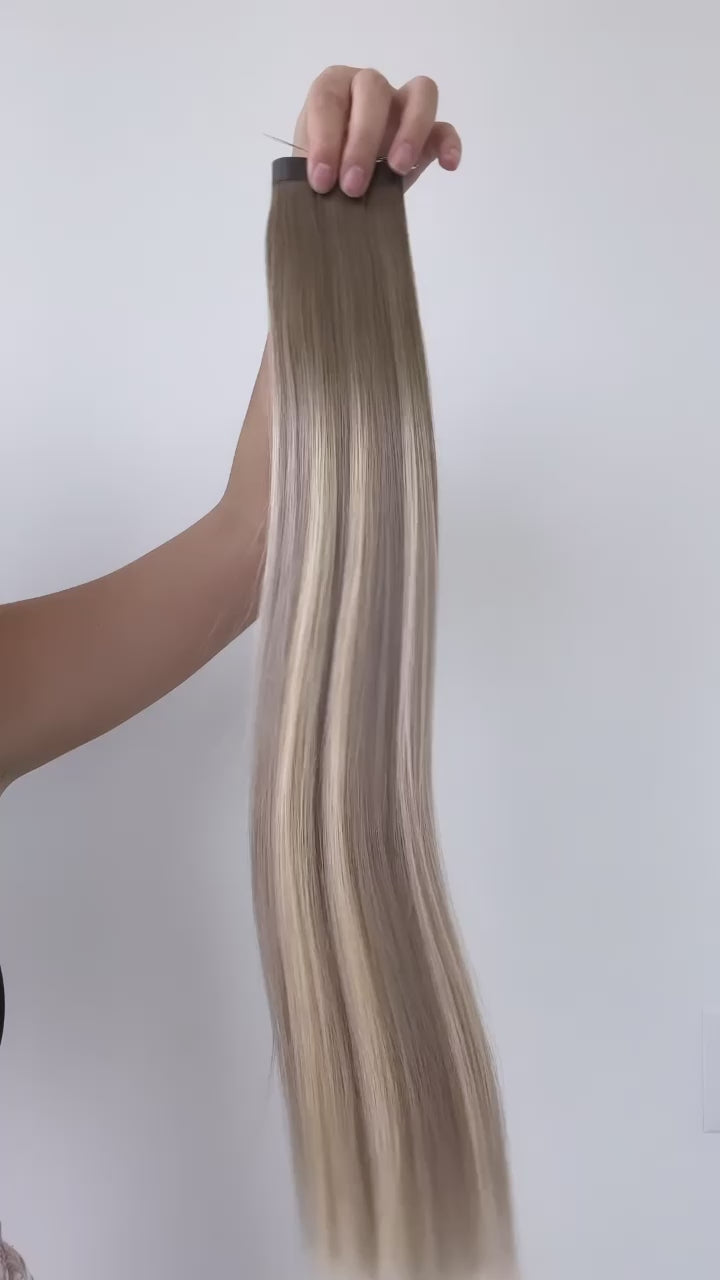 Muse DIY Tape-In Hair Extensions cappuccino root stretch – Natural Wavy Texture
